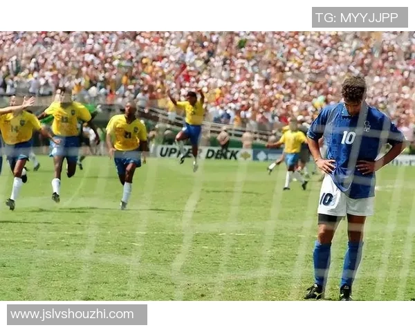 脾气火爆的足球巨星们：赛场上的激情与争议，背后的性格与故事