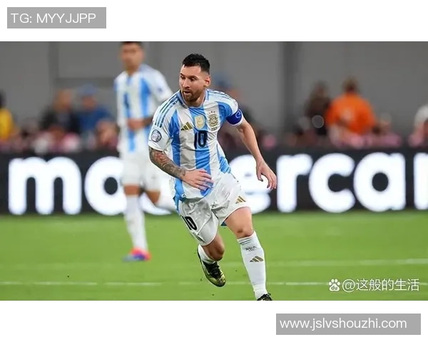 足球巨星巅峰时刻：那些改变历史的经典瞬间与传奇表现