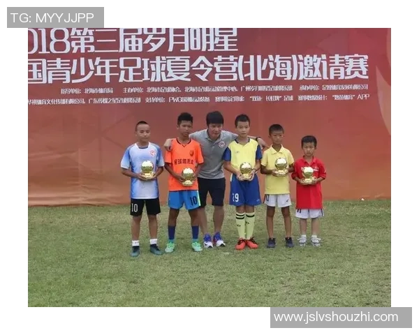 足球明星热爱读书的背后 他们如何通过阅读提升自我与竞技水平